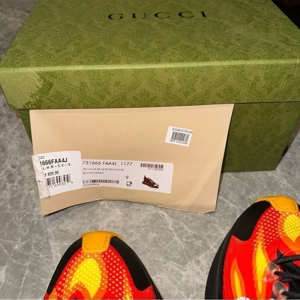 New Size 10 Gucci Run Sneaker Black Flame